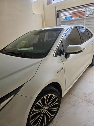 TOYOTA COROLLA 1.8 VVT-I HYBRID FLEX ALTIS PREMIUM CVT TOYOTA COROLLA 1.8 VVT-I HYBRID FLEX ALTIS PREMIUM CVT